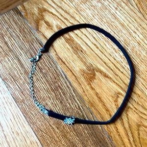 Hot topic Sparkle choker